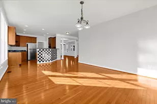 614 N Shore Dr, Glen Burnie, MD 21060 - Photo 14