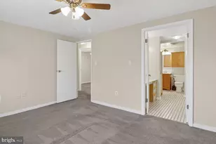 592 Glen Ct, Glen Burnie, MD 21061 - Photo 16