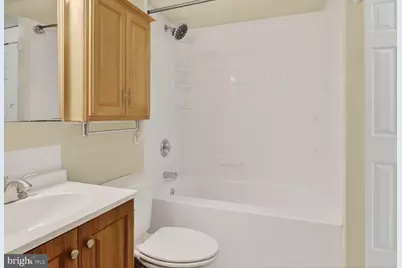 592 Glen Court, Glen Burnie, MD 21061 - Photo 10