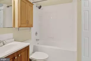 592 Glen Ct, Glen Burnie, MD 21061 - Photo 10