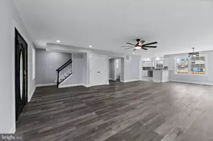 8424 Smallwood Ct, Pasadena, MD 21122 - Photo 4