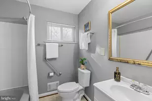 108 Sunset Dr, Glen Burnie, MD 21060 - Photo 14