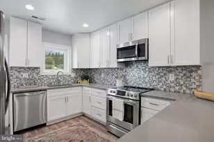 212 Spruce Ave, Edgewater, MD 21037 - Photo 12