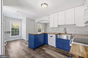 1581 Crofton Pkwy, Crofton, MD 21114 - Photo 2