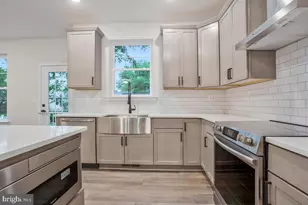 1209 Johnson Dr, Shady Side, MD 20764 - Photo 4