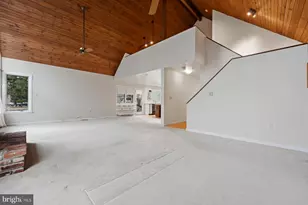 143 E Lake Dr, Annapolis, MD 21403 - Photo 10
