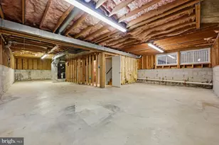 143 E Lake Dr, Annapolis, MD 21403 - Photo 32