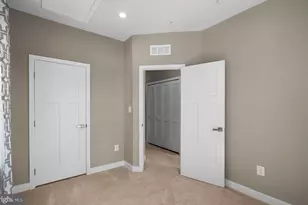 100 Bethlehem Pl, Brooklyn, MD 21225 - Photo 20