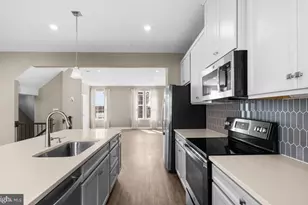 100 Bethlehem Pl, Brooklyn, MD 21225 - Photo 12