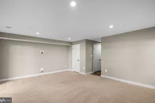 100 Bethlehem Pl, Brooklyn, MD 21225 - Photo 28