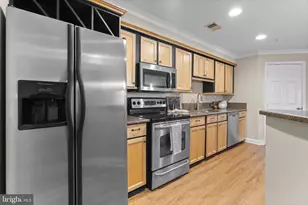 633 Admiral Dr, Annapolis, MD 21401 - Photo 12