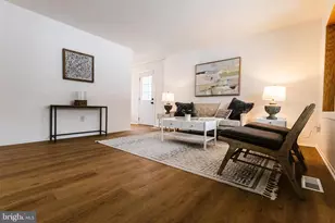 545 Crestpark Dr, Glen Burnie, MD 21061 - Photo 6