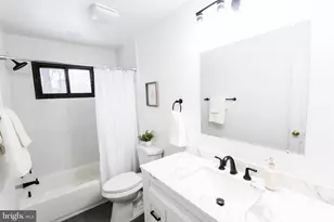 545 Crestpark Dr, Glen Burnie, MD 21061 - Photo 18