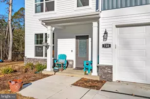 720 Bridge Dr, Pasadena, MD 21122 - Photo 8