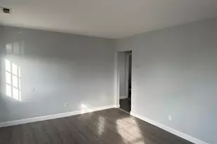 543 Munroe Cir, Glen Burnie, MD 21061 - Photo 4