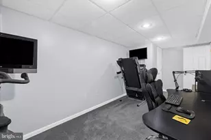 851 N Shore Dr, Glen Burnie, MD 21060 - Photo 32