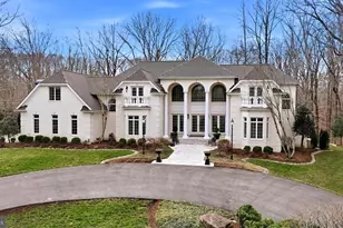 25 Gassaway Ln, Edgewater, MD 21037 - Photo 2