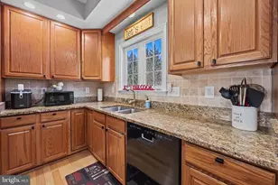 8300 Hope Point Ct, Millersville, MD 21108 - Photo 10
