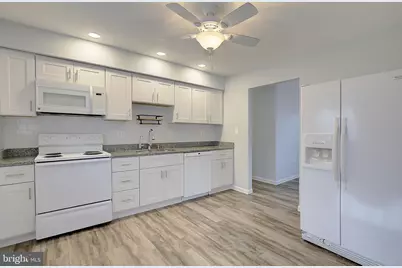 409 Highland Drive, Edgewater, MD 21037 - Photo 4