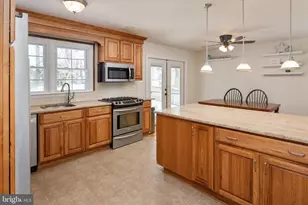 903 Old County Rd, Severna Park, MD 21146 - Photo 18