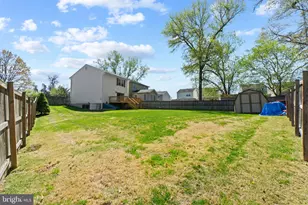 8556 Kim Marie Ct, Pasadena, MD 21122 - Photo 32