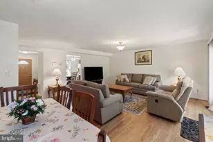 8556 Kim Marie Ct, Pasadena, MD 21122 - Photo 12