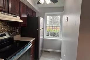 3631 Laurel View Ct, Laurel, MD 20724 - Photo 2