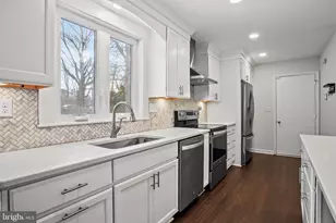 229 Beachwood Rd, Pasadena, MD 21122 - Photo 10