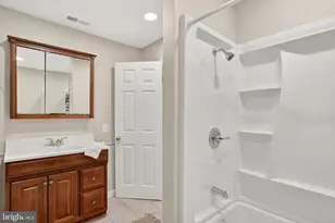 333 Sturtons Ln, Pasadena, MD 21122 - Photo 30