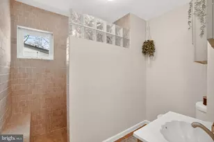 333 Sturtons Ln, Pasadena, MD 21122 - Photo 22