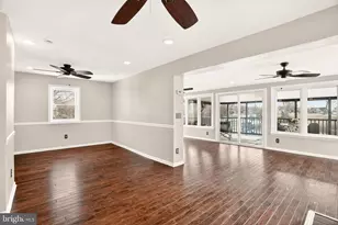 333 Sturtons Ln, Pasadena, MD 21122 - Photo 8