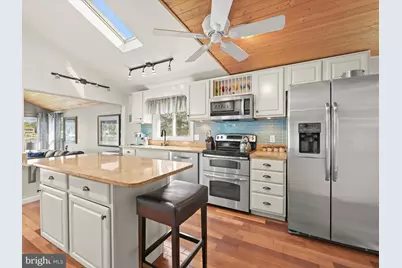 8138 Forest Glen Drive, Pasadena, MD 21122 - Photo 10