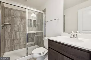 7830 Wolf Run Ln, Severn, MD 21144 - Photo 32