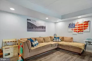 656 Newbridge Ct, Arnold, MD 21012 - Photo 10