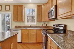 2806 Erna Ct, Crofton, MD 21114 - Photo 12