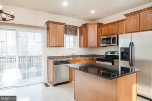 1169 Coulbourn Cor, Glen Burnie, MD 21060 - Photo 4