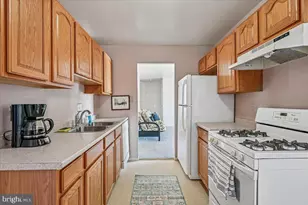 355 Gatewater Ct, Glen Burnie, MD 21060 - Photo 18