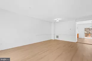 8725 Silent Ct, Odenton, MD 21113 - Photo 14