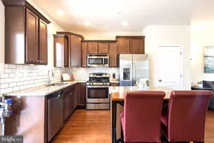 630 Warblers Perch Wy, Glen Burnie, MD 21060 - Photo 2