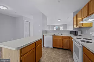 1410 Flatwood Ct, Crofton, MD 21114 - Photo 12