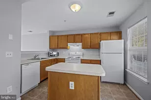 1410 Flatwood Ct, Crofton, MD 21114 - Photo 14