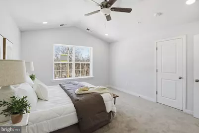 715 Hammonds Lane, Brooklyn, MD 21225 - Photo 14