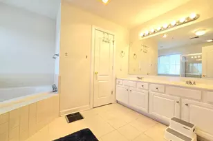 3418 Carriage Walk Ct, Laurel, MD 20724 - Photo 6