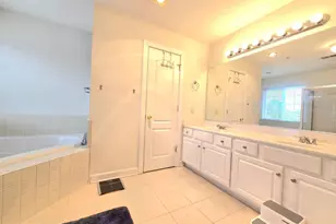 3418 Carriage Walk Ct, Laurel, MD 20724 - Photo 2