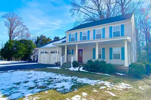 359 Freshfield Ln, Arnold, MD 21012 - Photo 2