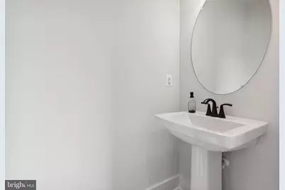 7713 Woodlawn Avenue, Pasadena, MD 21122 - Photo 6