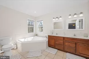 241 Armstrong Ln, Pasadena, MD 21122 - Photo 26