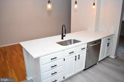 8134 Phirne Road E, Glen Burnie, MD 21061 - Photo 10