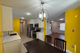 2051 Astilbe Way, Odenton, MD 21113 - Photo 4