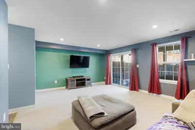 110 Bethlehem Pl, Brooklyn, MD 21225 - Photo 4